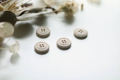 Recycled Resin Button Bianco // 20mm