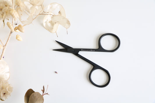 Wide Bow Scissors