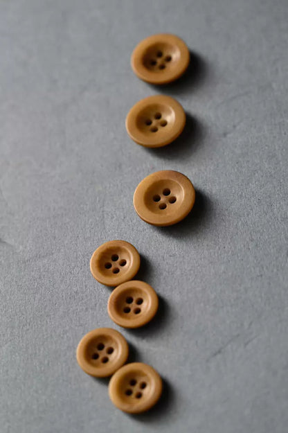 Corozo Gold Button // 18mm